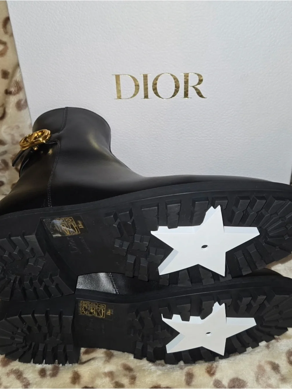 DIOR women’s montaigne calfskin ankle boots size 9